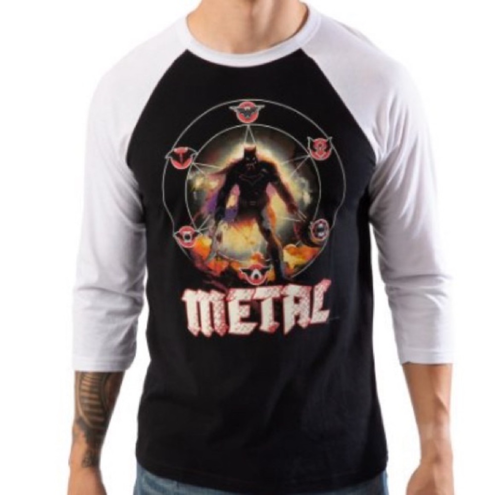 BATMAN DARK NIGHTS METAL TOUR 2017 graphic shirt size L NWOT‎